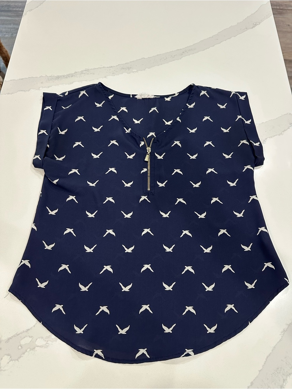 a'gaci Navy and White Bird Print Zip-Front Blouse